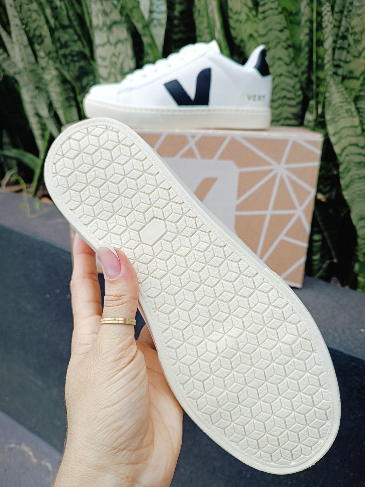 Tênis Vert Branco Preto Premium Feminino