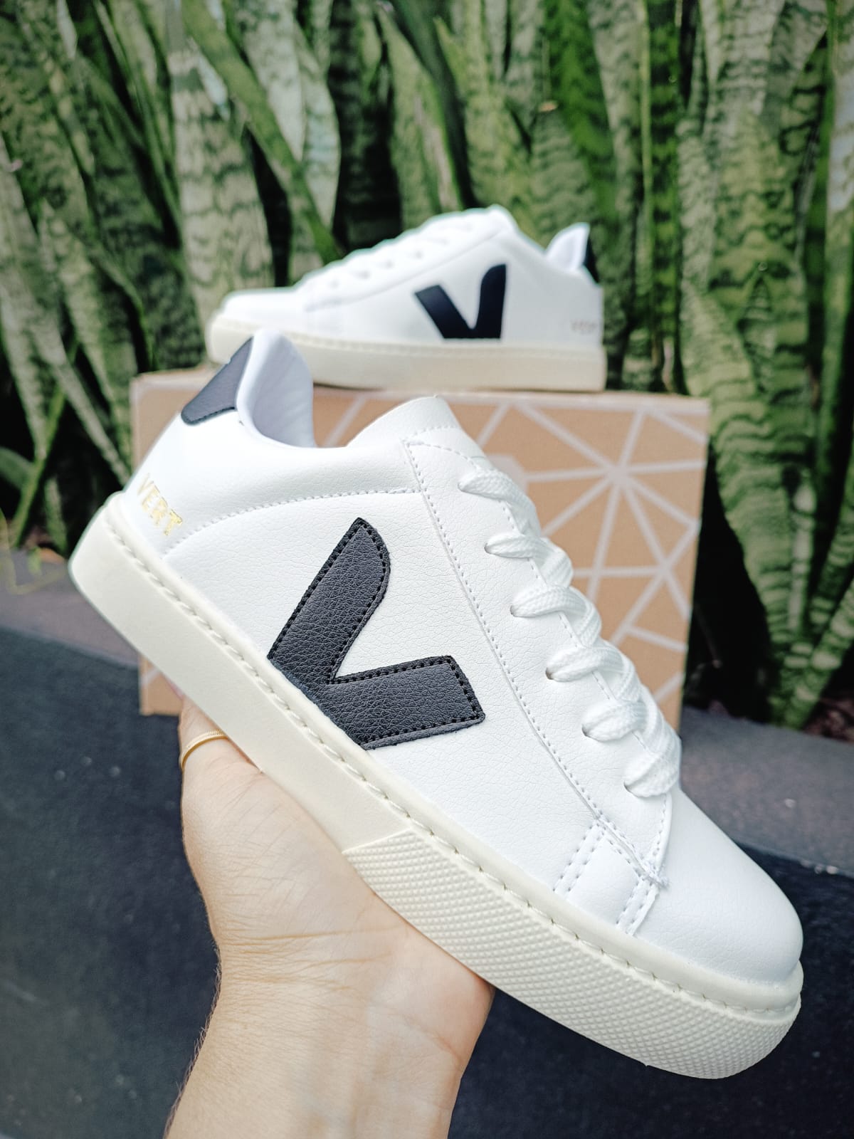 Tênis Vert Branco Preto Premium Feminino