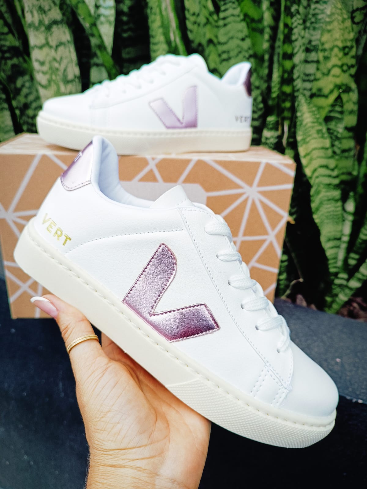 Tênis Vert Branco Rosa Metal Premium Feminino