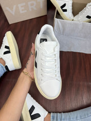 Tênis Vert Cadarço Branco Preto Feminino Premium
