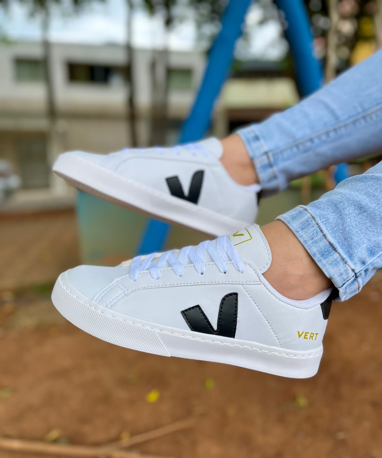Tênis Vert Cadarço Feminino Grade Fechada