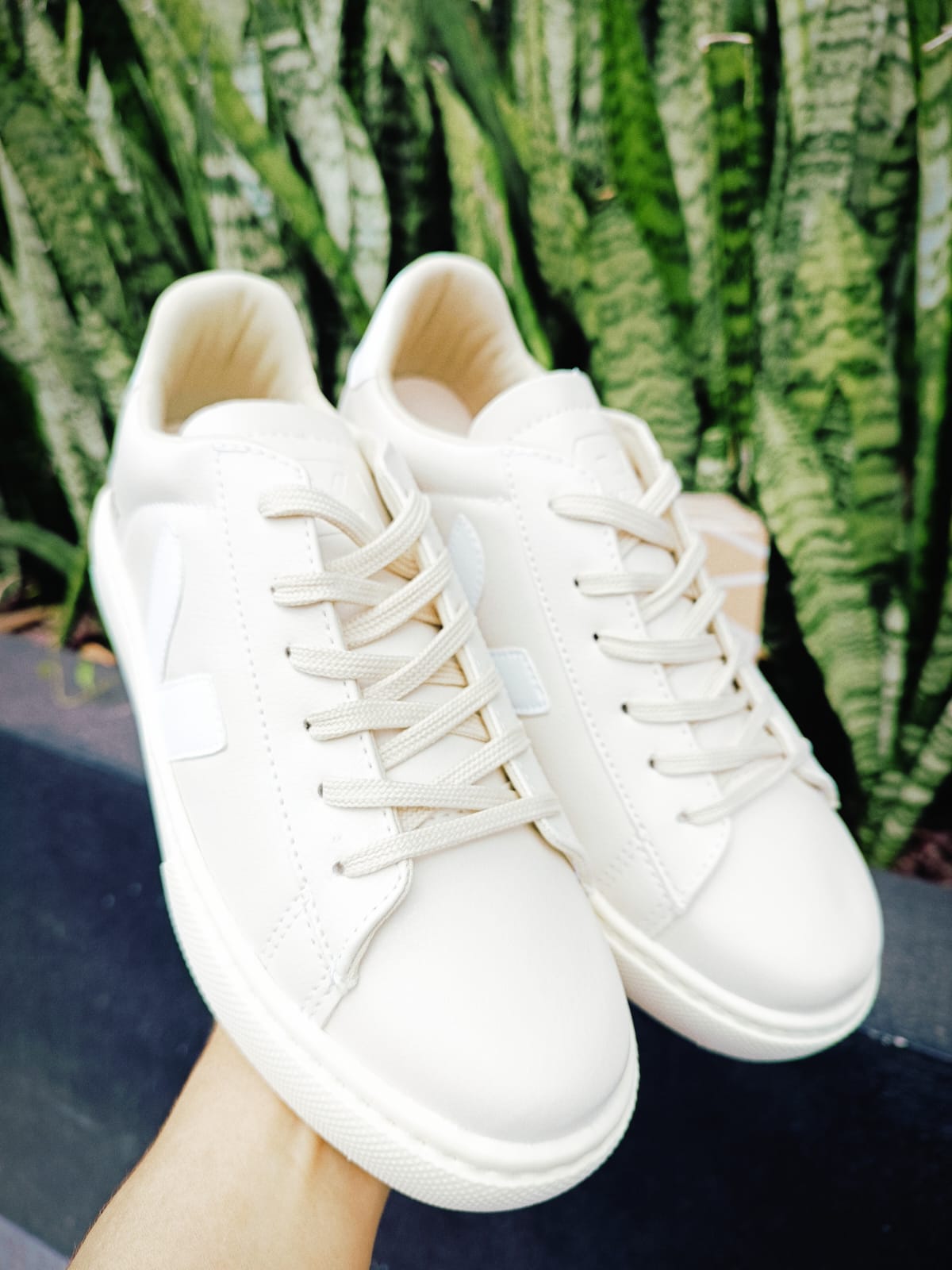 Tênis Vert Off White Premium Feminino
