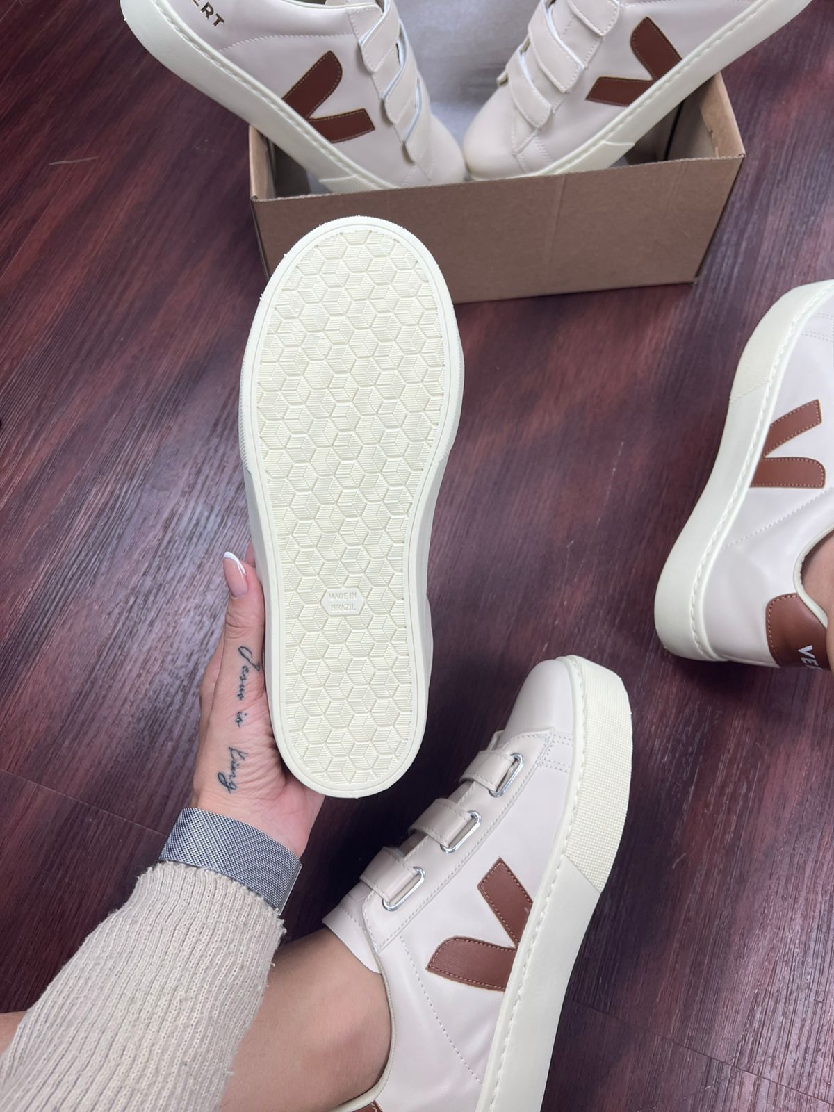 Tênis Vert Velcro Angelical Caramelo Feminino Premium