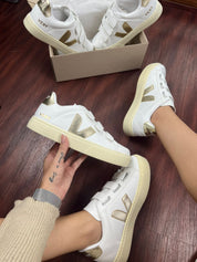 Tênis Vert Velcro Branco Ouro Feminino Premium