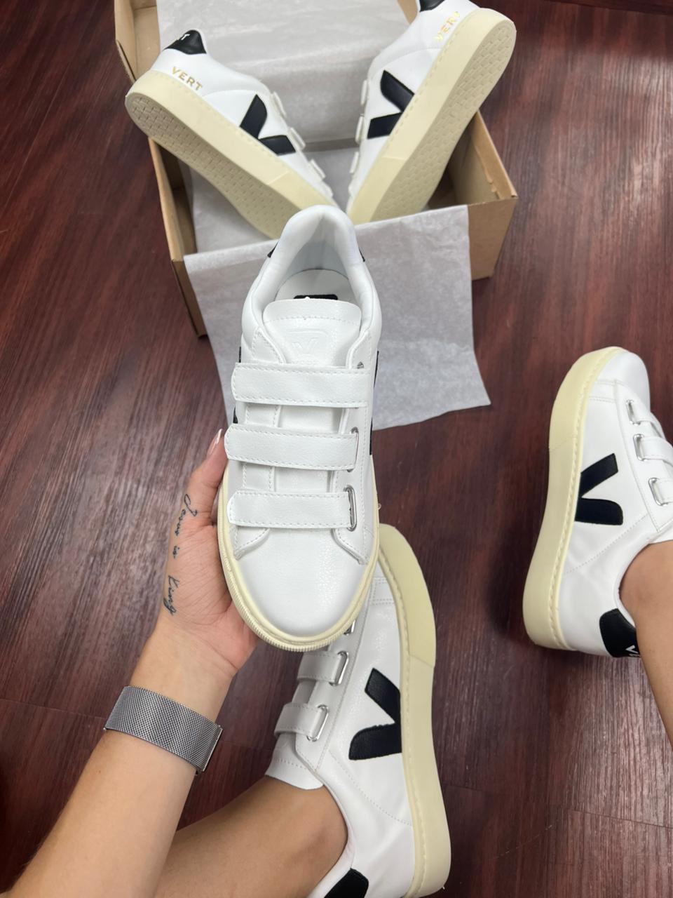 Tênis Vert Velcro Branco Preto Feminino Premium