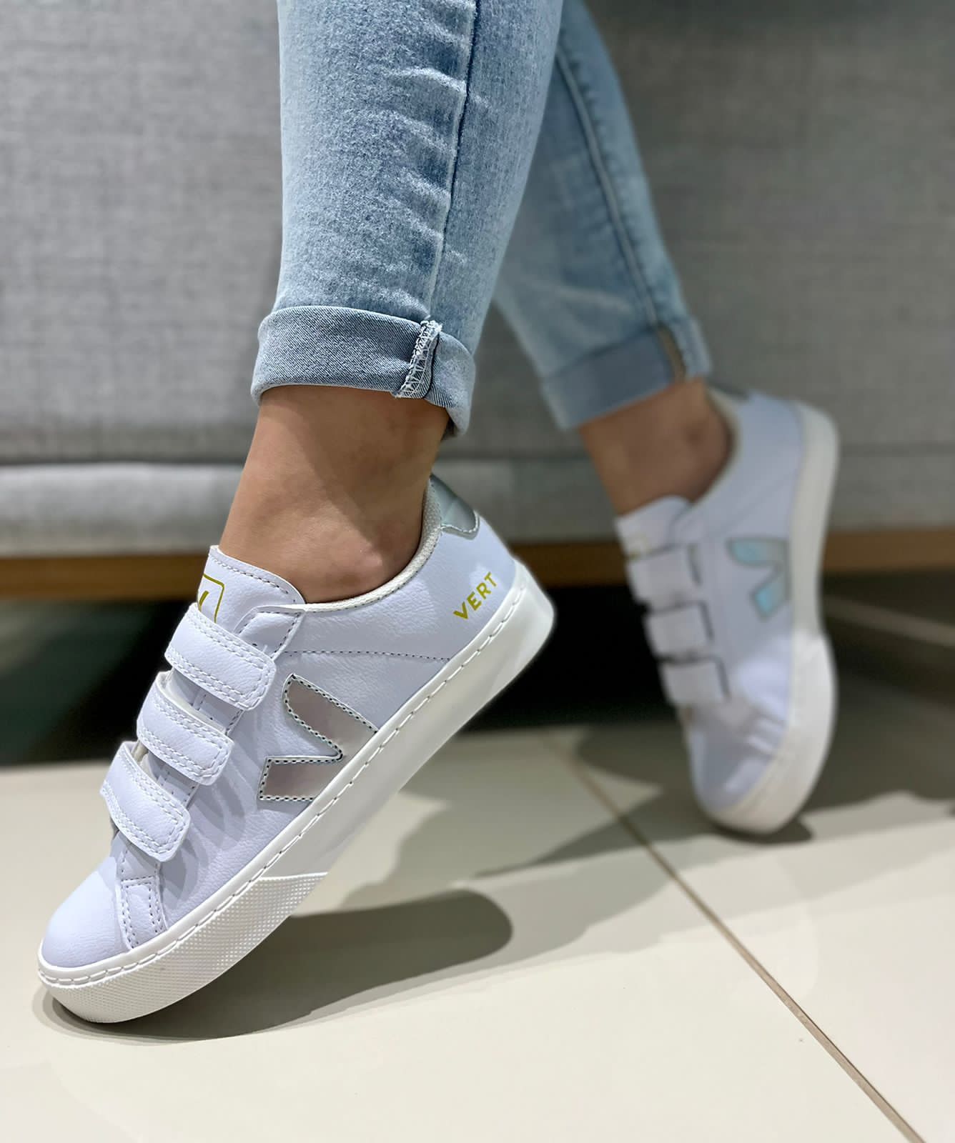 Tênis Vert Velcro Feminino Grade Fechada